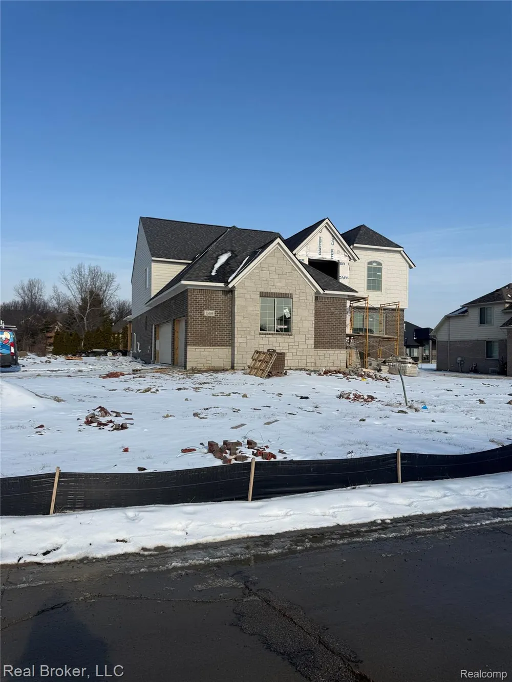 35689 WINDRIDGE DRIVE New Baltimore City, MI 48047