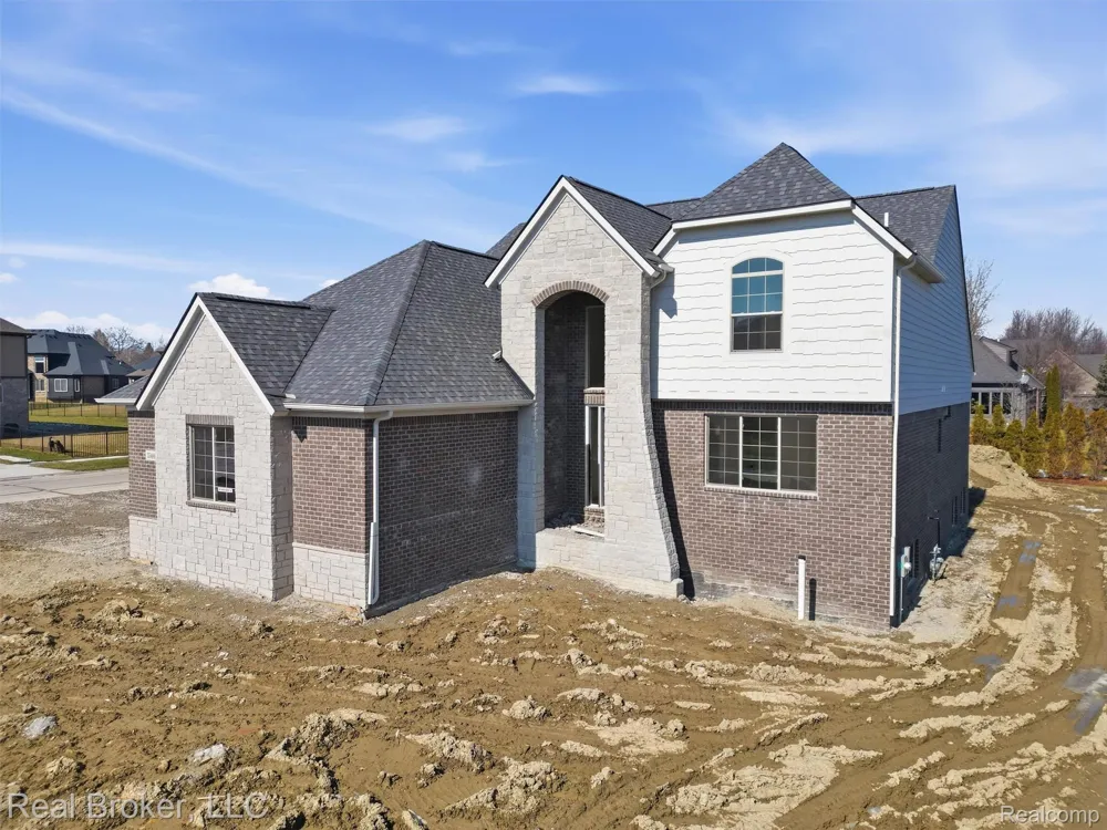 35689 WINDRIDGE DRIVE New Baltimore City, MI 48047