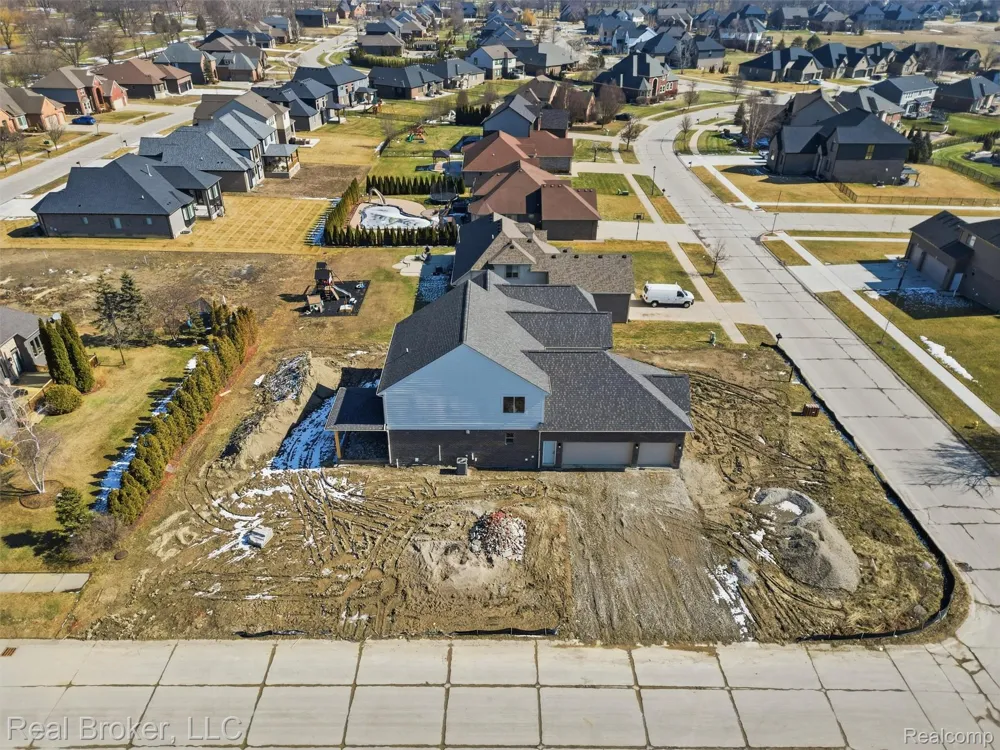 35689 WINDRIDGE DRIVE New Baltimore City, MI 48047