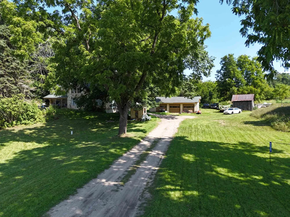 7200 Christianson Road Leelanau Township, MI 49670