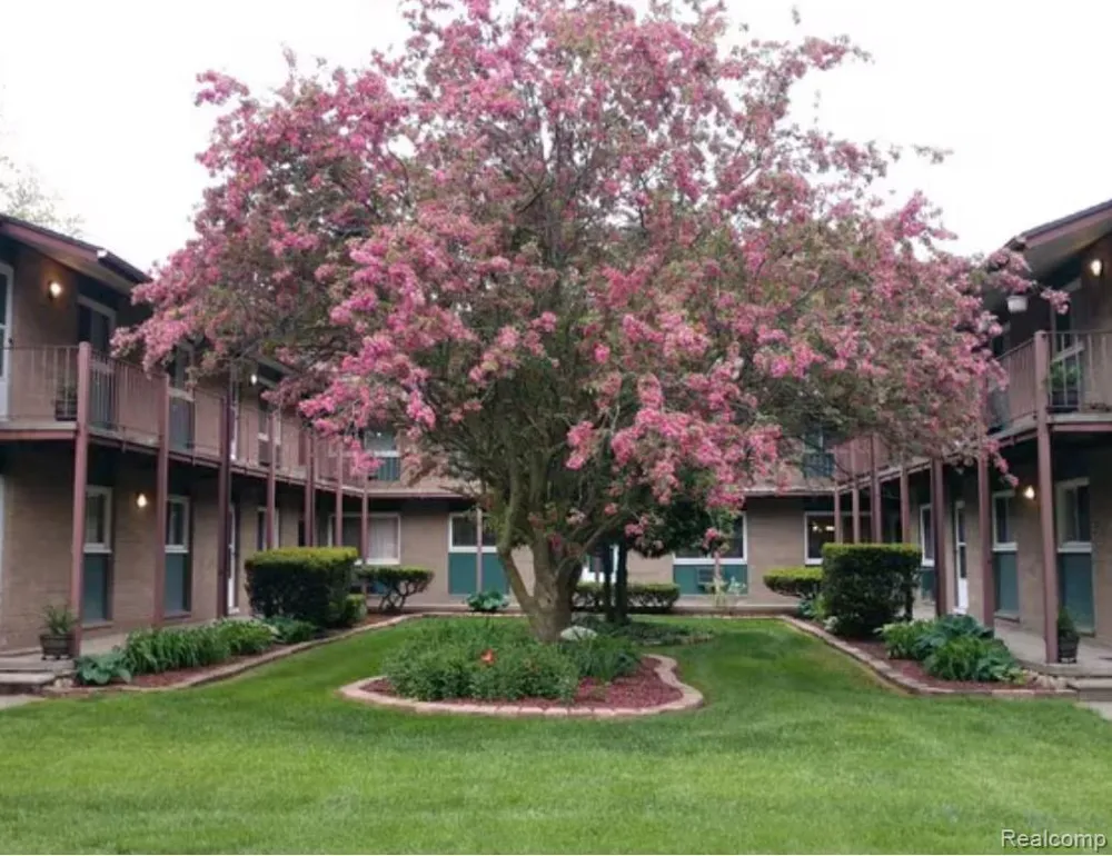 16235 Belmont Avenue Allen Park City, MI 48101