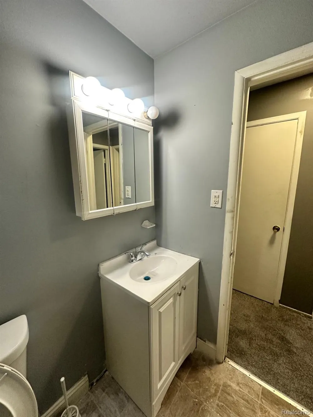 16235 Belmont Avenue Allen Park City, MI 48101