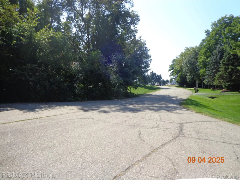 1928 Mist Wood Drive Hartland Township, MI 48843