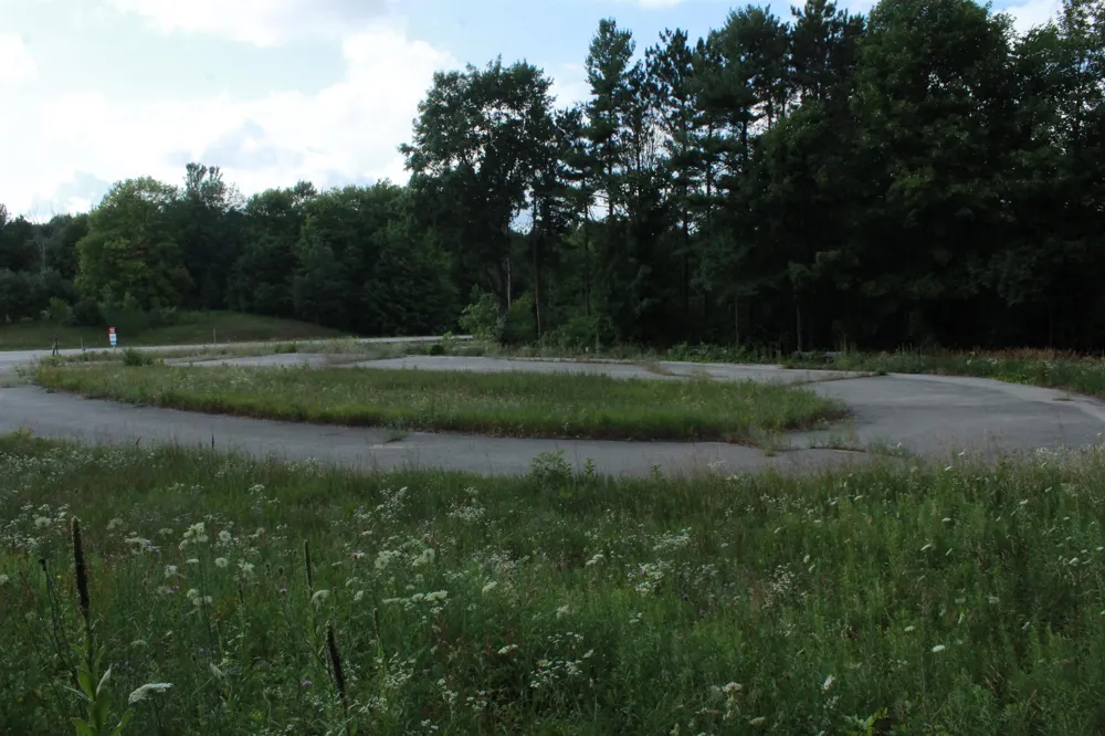 1202 US-31 Garfield Charter Township, MI 49685