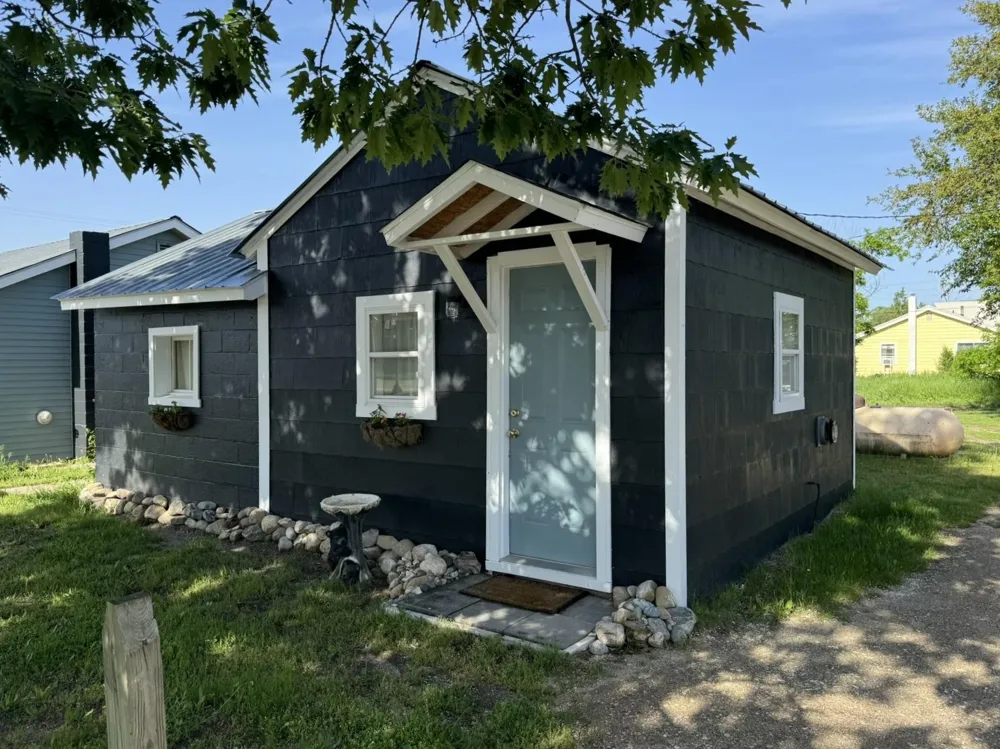 8281 Rapid City Road Clearwater Township, MI 49676