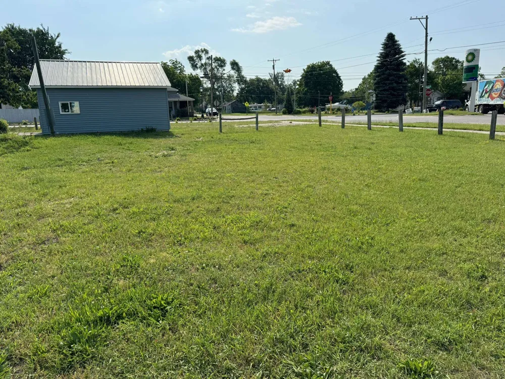 8281 Rapid City Road Clearwater Township, MI 49676