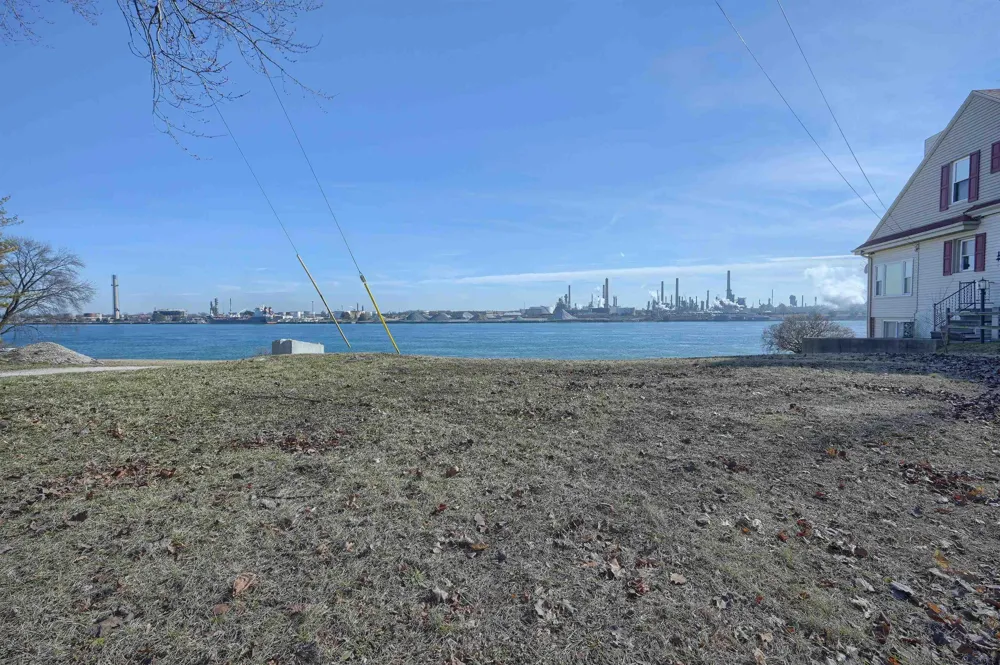 2444 Military Street Port Huron City, MI 48060