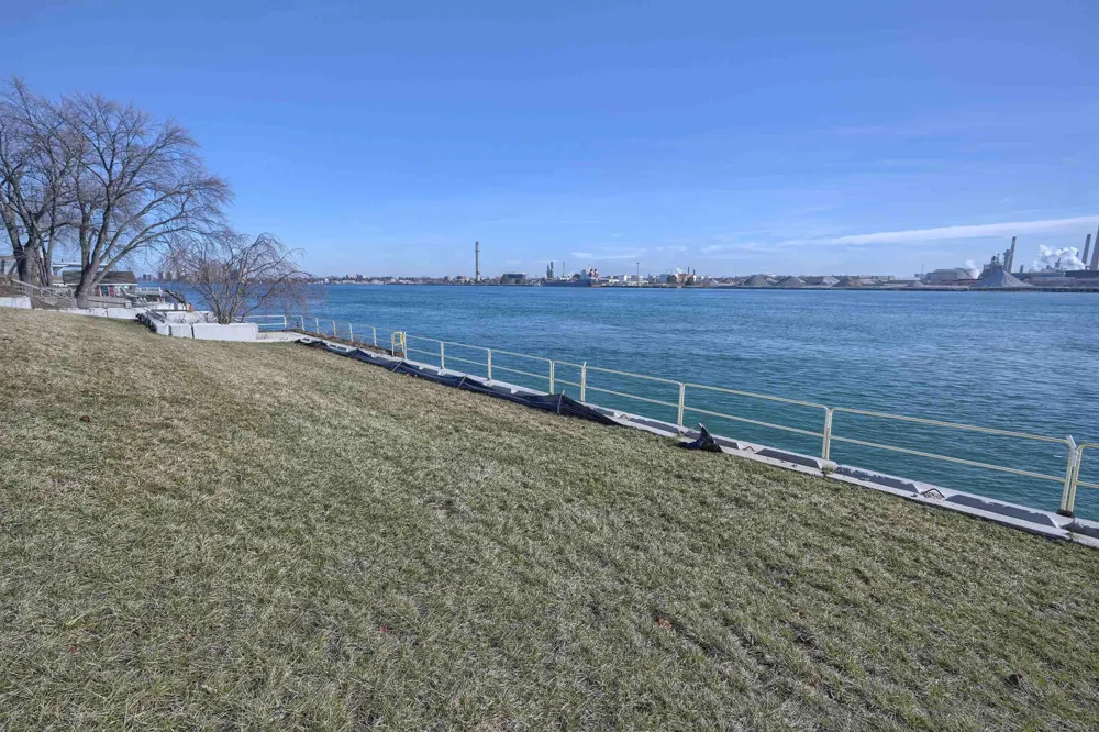 2444 Military Street Port Huron City, MI 48060