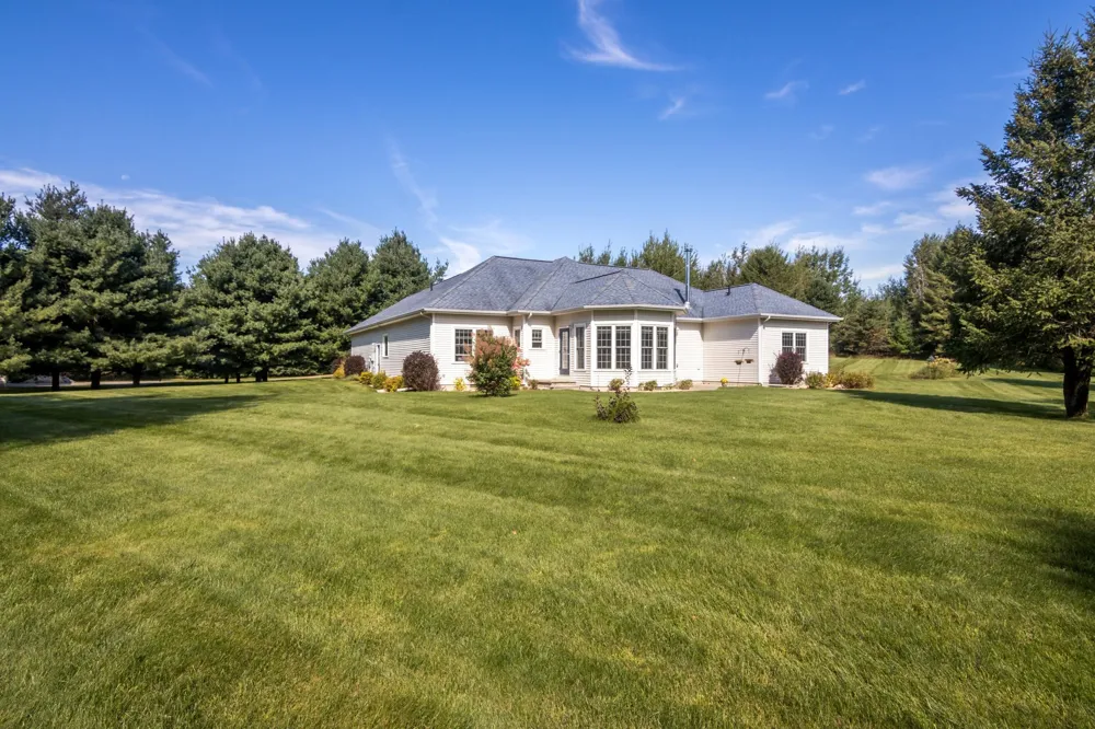 5296 Scofield Trail Whitewater Township, MI 49690