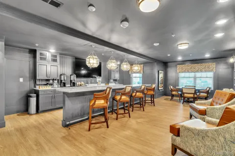 1957 S TELEGRAPH ROAD #201