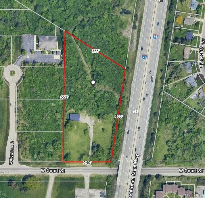 3 W Court Street Flint City, MI 48532