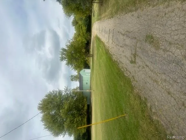 3 W Court Street Flint City, MI 48532