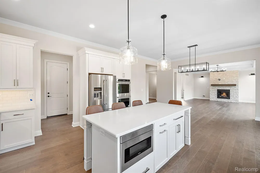2166 Heidi Dr Addison Township, MI 48370