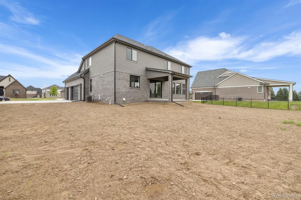 2166 Heidi Dr Addison Township, MI 48370