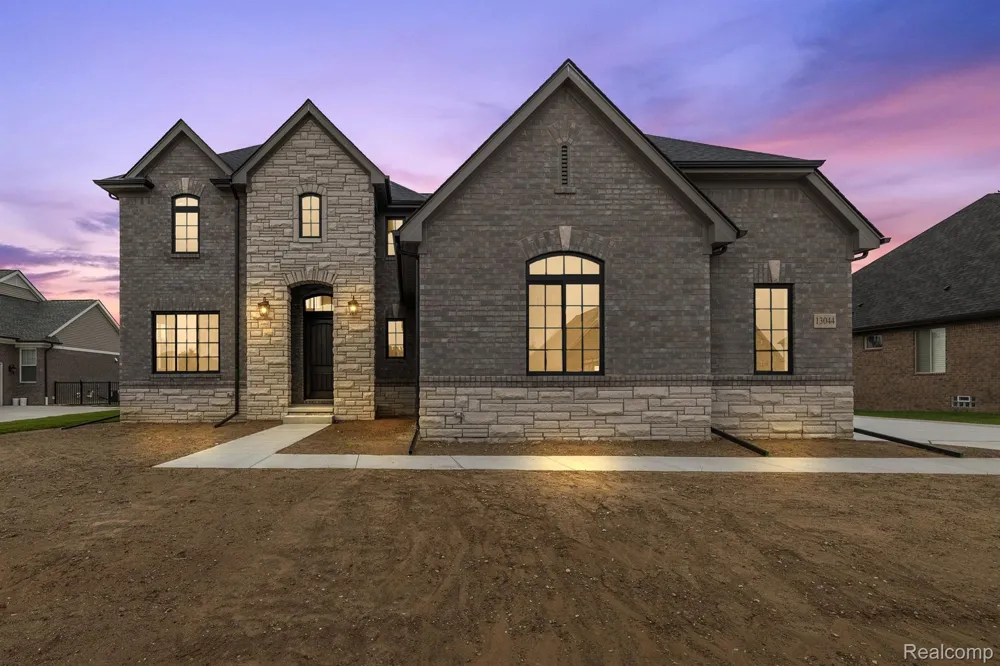 2166 Heidi Dr Addison Township, MI 48370