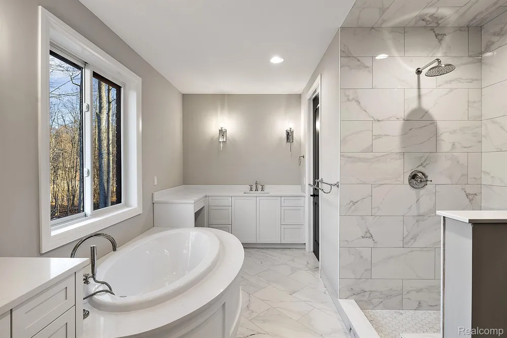 2280 Heidi Drive Addison Township, MI 48370