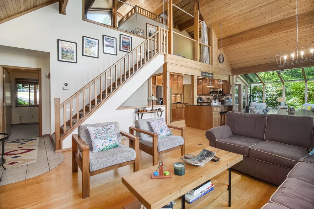 6218 Loggers Lane Hamlin Township, MI 49431