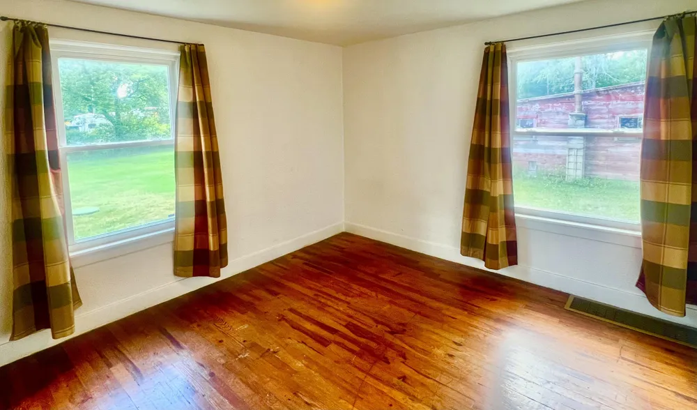 4048 Bankers Road Cambria Township, MI 49242