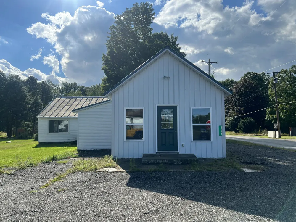 4048 Bankers Road Cambria Township, MI 49242