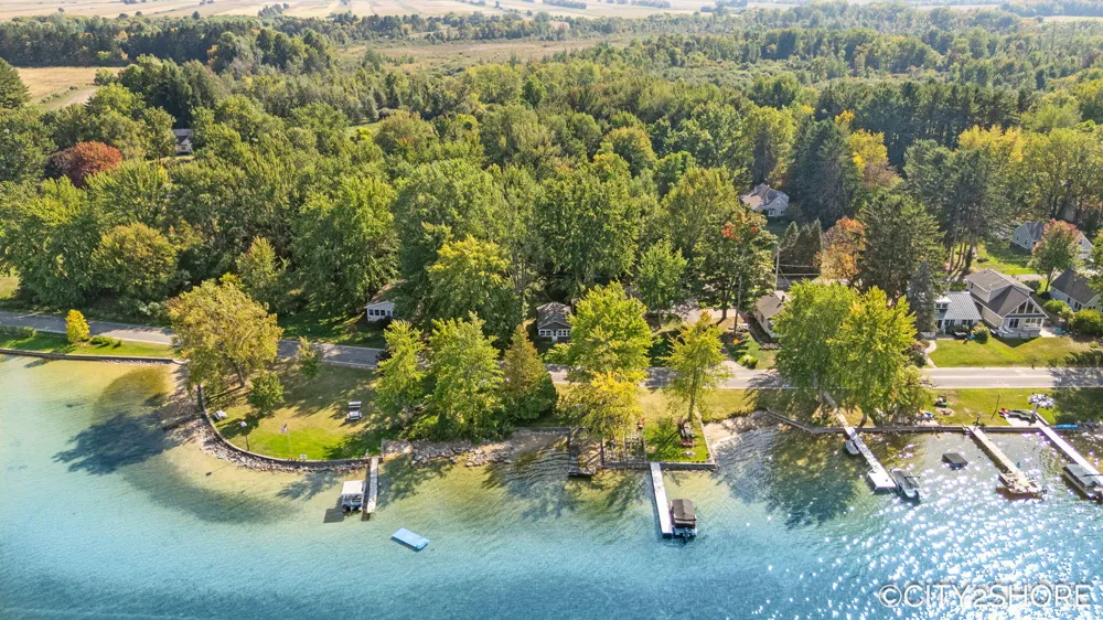 5964 122nd Avenue Clyde Township, MI 49408