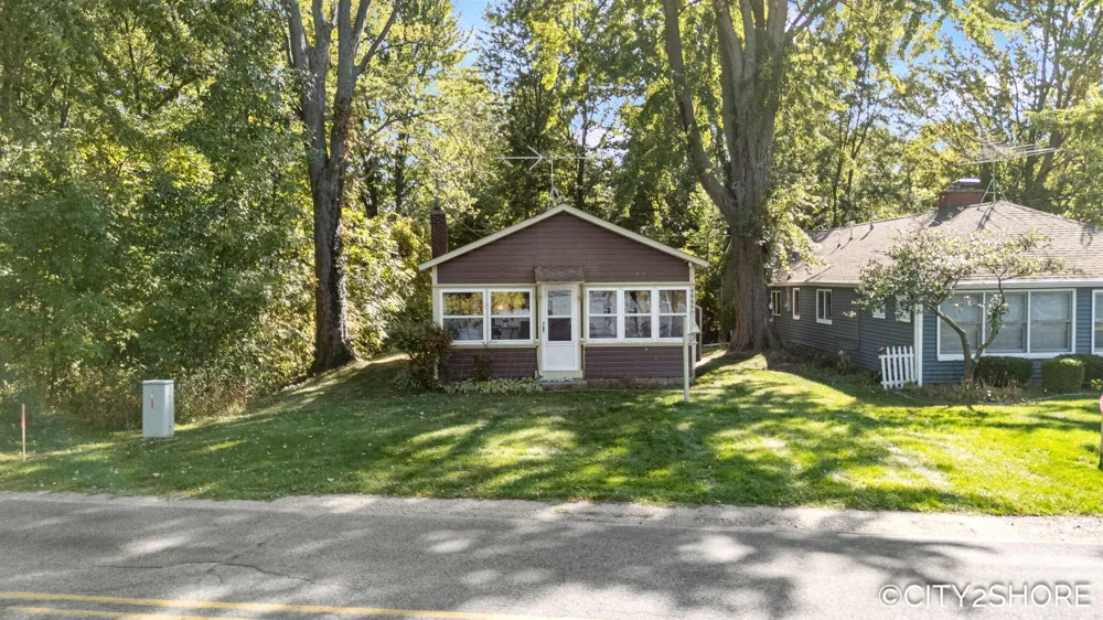 5964 122nd Avenue Clyde Township, MI 49408