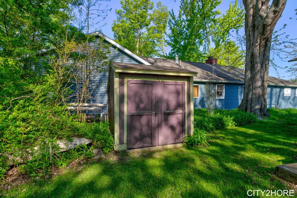 5964 122nd Avenue Clyde Township, MI 49408