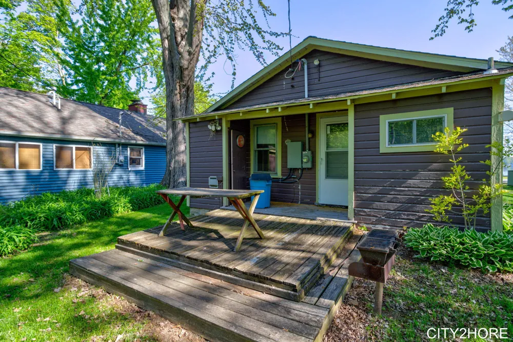 5964 122nd Avenue Clyde Township, MI 49408