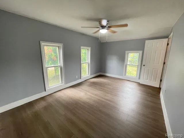 2753 E Snover Road Mayville Village, MI 48744
