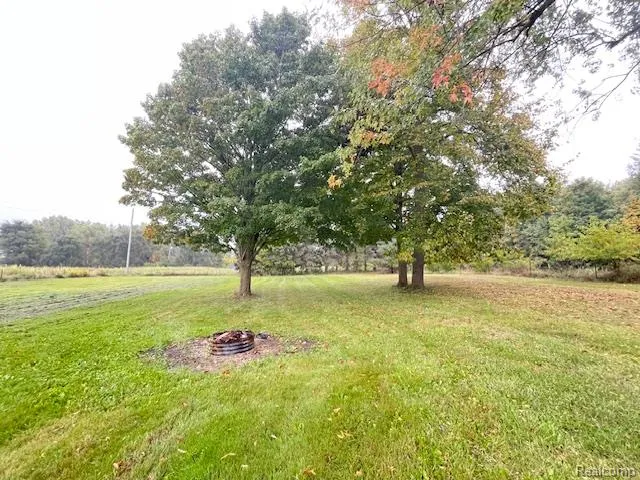 2753 E Snover Road Mayville Village, MI 48744