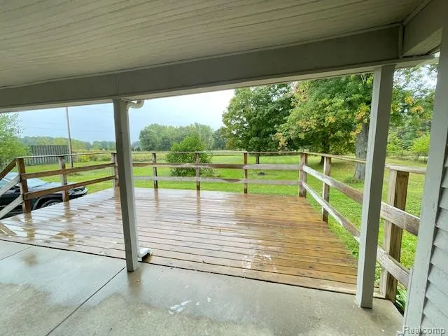 2753 E Snover Road Mayville Village, MI 48744
