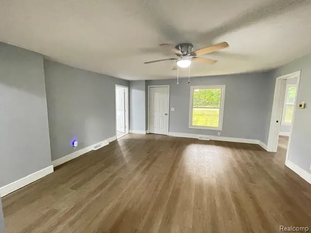 2753 E Snover Road Mayville Village, MI 48744