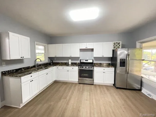 2753 E Snover Road Mayville Village, MI 48744