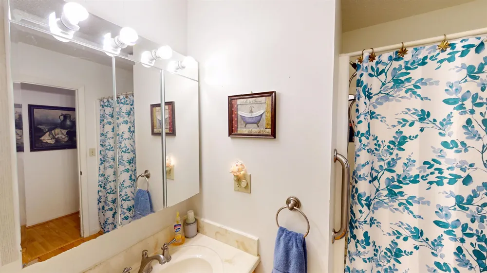 503 W Second Street Elk Rapids Township, MI 49629