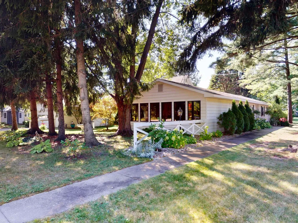 503 W Second Street Elk Rapids Township, MI 49629
