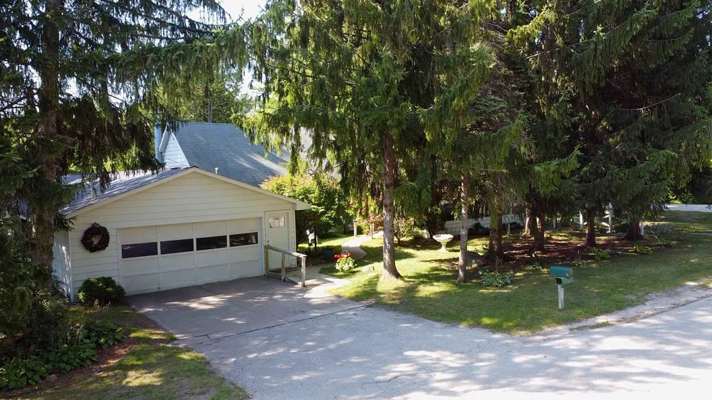 503 W Second Street Elk Rapids Township, MI 49629