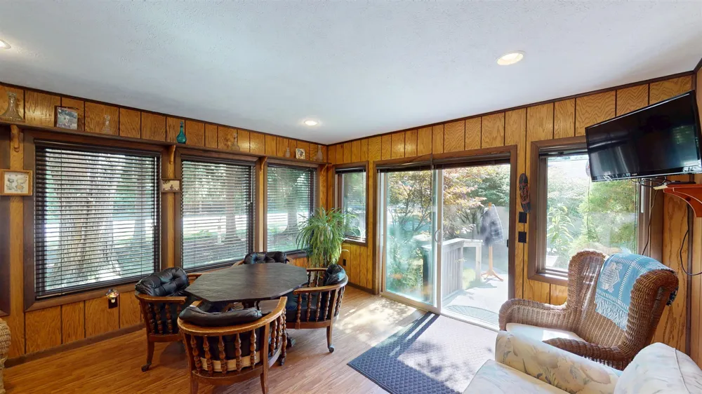 503 W Second Street Elk Rapids Township, MI 49629