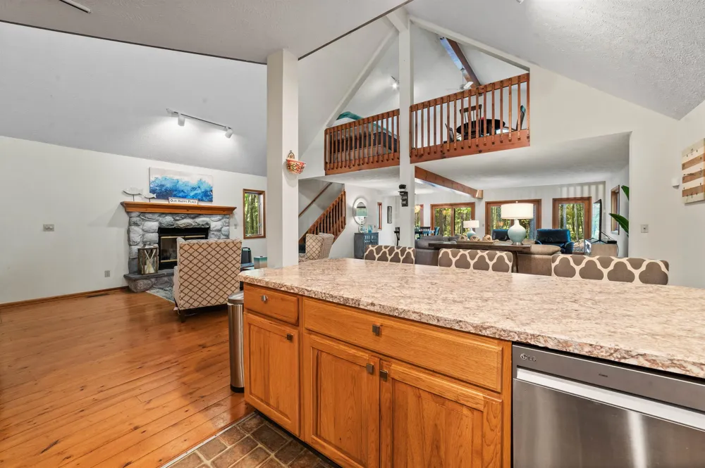 6993 NW Aarwood Road Clearwater Township, MI 49676