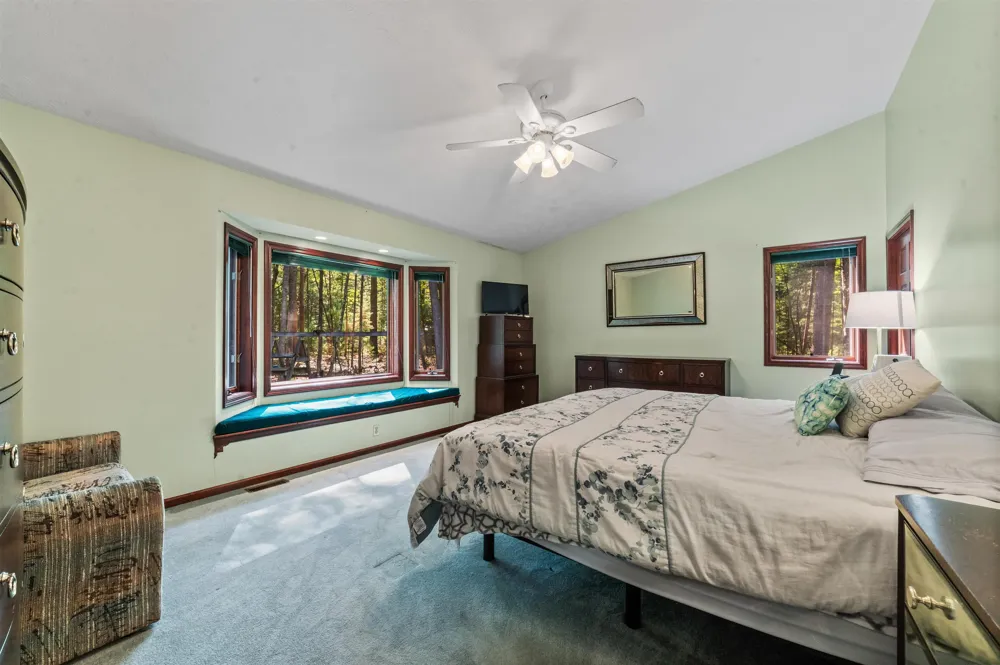 6993 NW Aarwood Road Clearwater Township, MI 49676