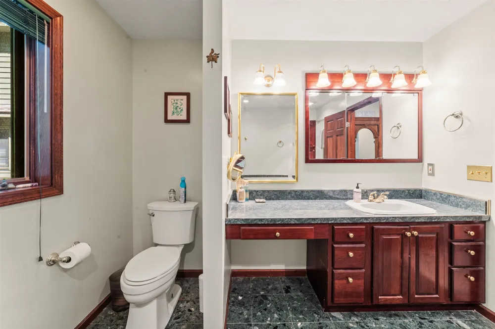 6993 NW Aarwood Road Clearwater Township, MI 49676