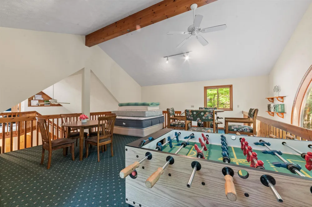 6993 NW Aarwood Road Clearwater Township, MI 49676