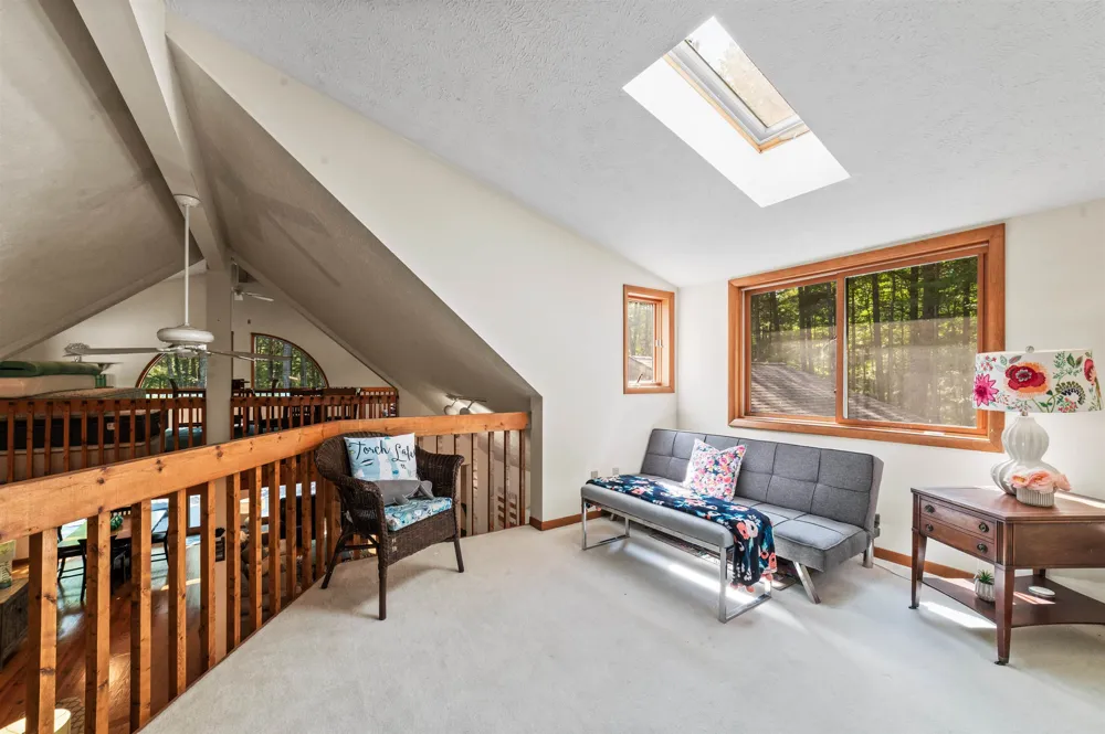6993 NW Aarwood Road Clearwater Township, MI 49676
