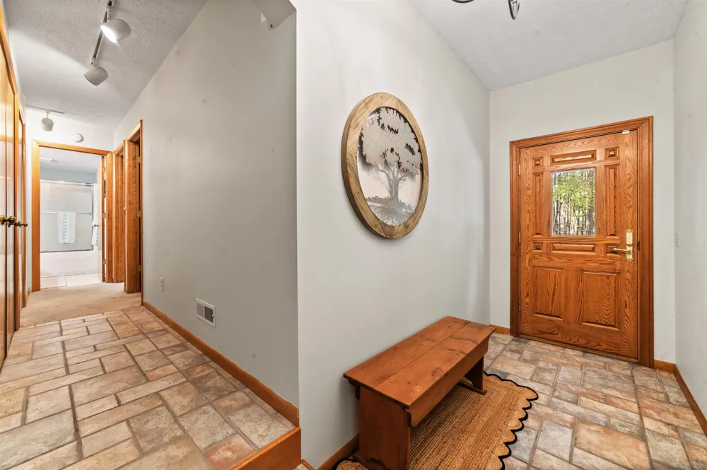 6993 NW Aarwood Road Clearwater Township, MI 49676