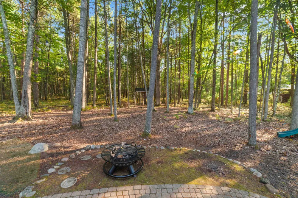 6993 NW Aarwood Road Clearwater Township, MI 49676
