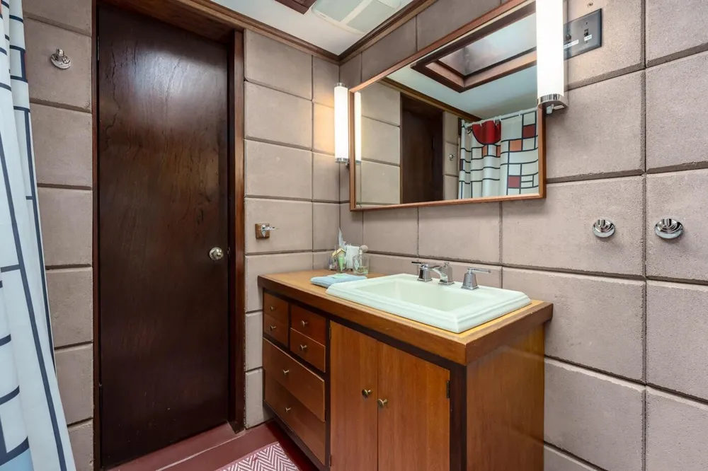 11090 Hawthorne Drive Charleston Township, MI 49053