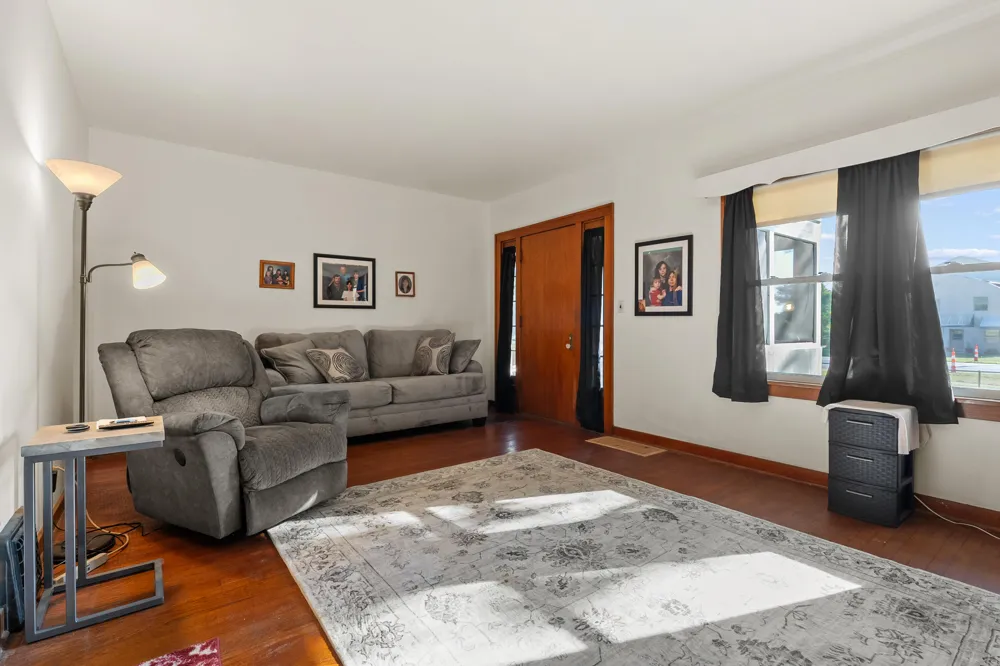 736 S Grove Street Barry Township, MI 49046