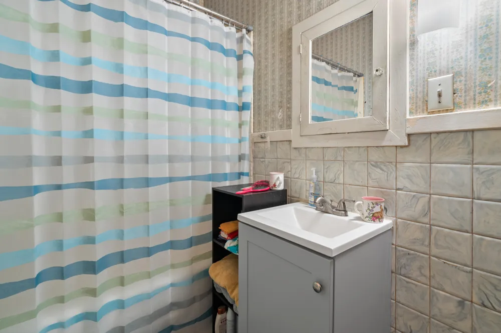 736 S Grove Street Barry Township, MI 49046