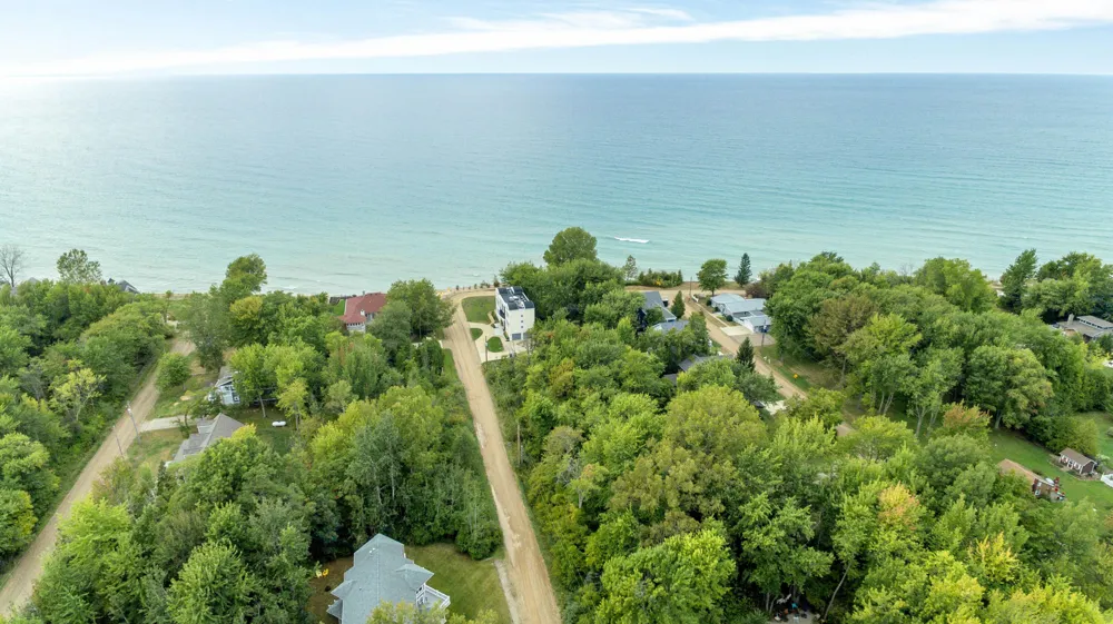7255 Miami Avenue Casco Township, MI 49090