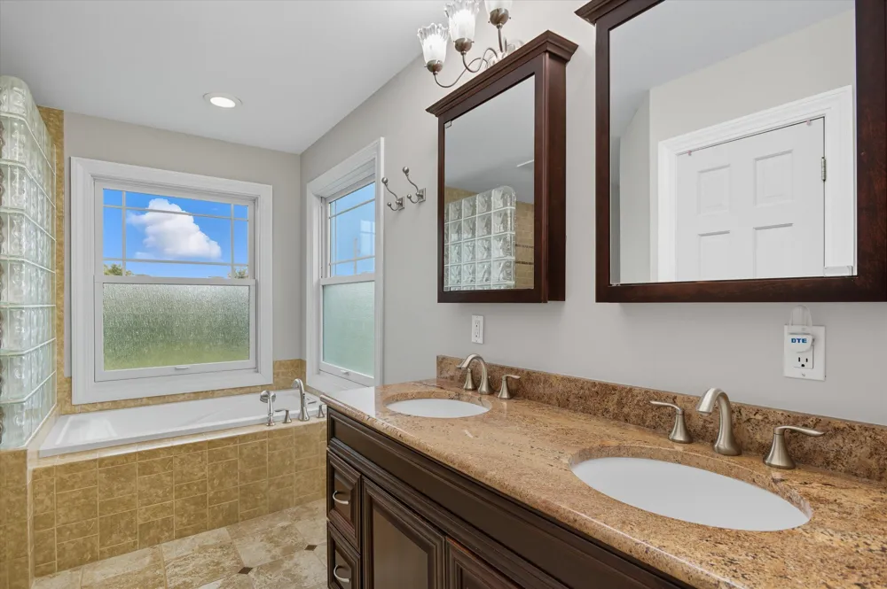 3679 Tamerry Court Saline Township, MI 48176