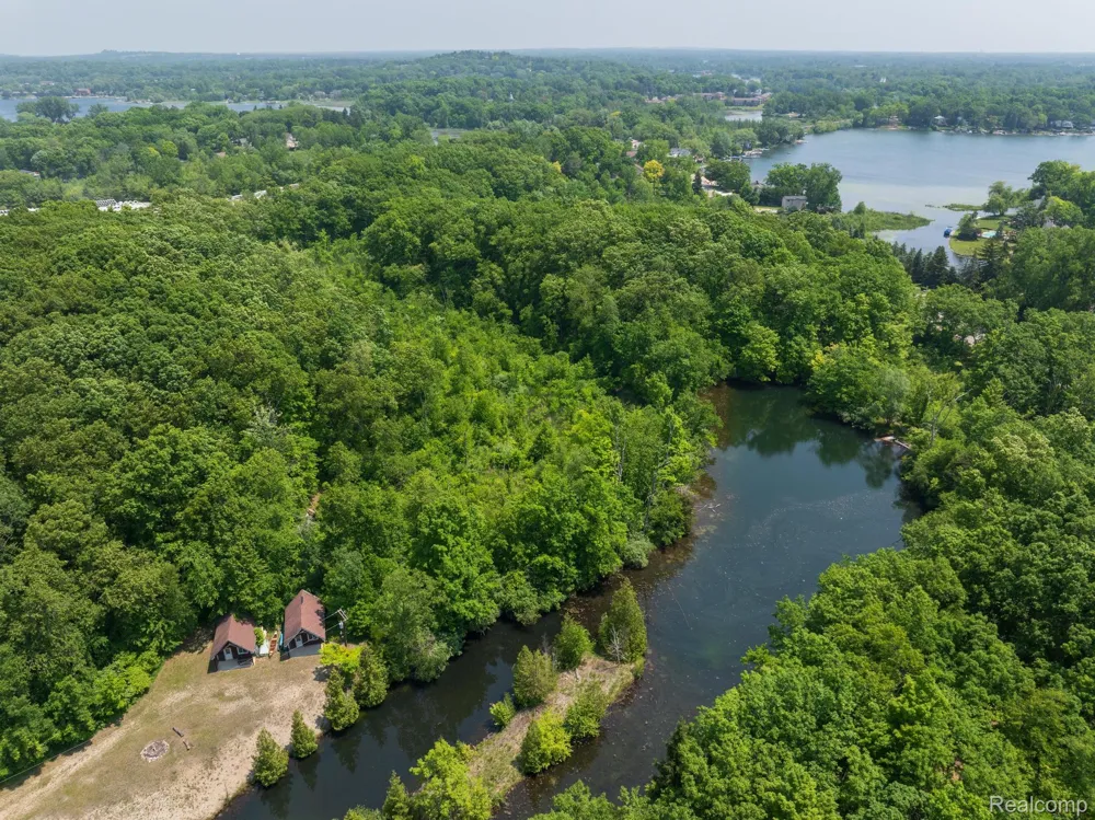 7490 ANDERSONVILLE ROAD Independence Charter Township, MI 48346