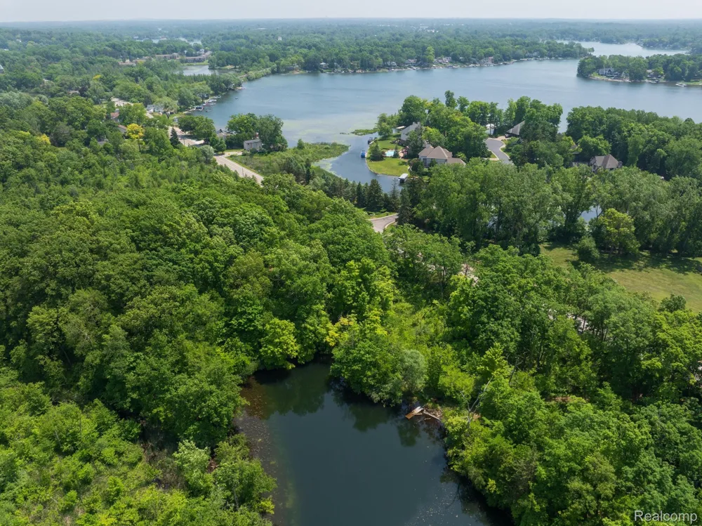7490 ANDERSONVILLE ROAD Independence Charter Township, MI 48346